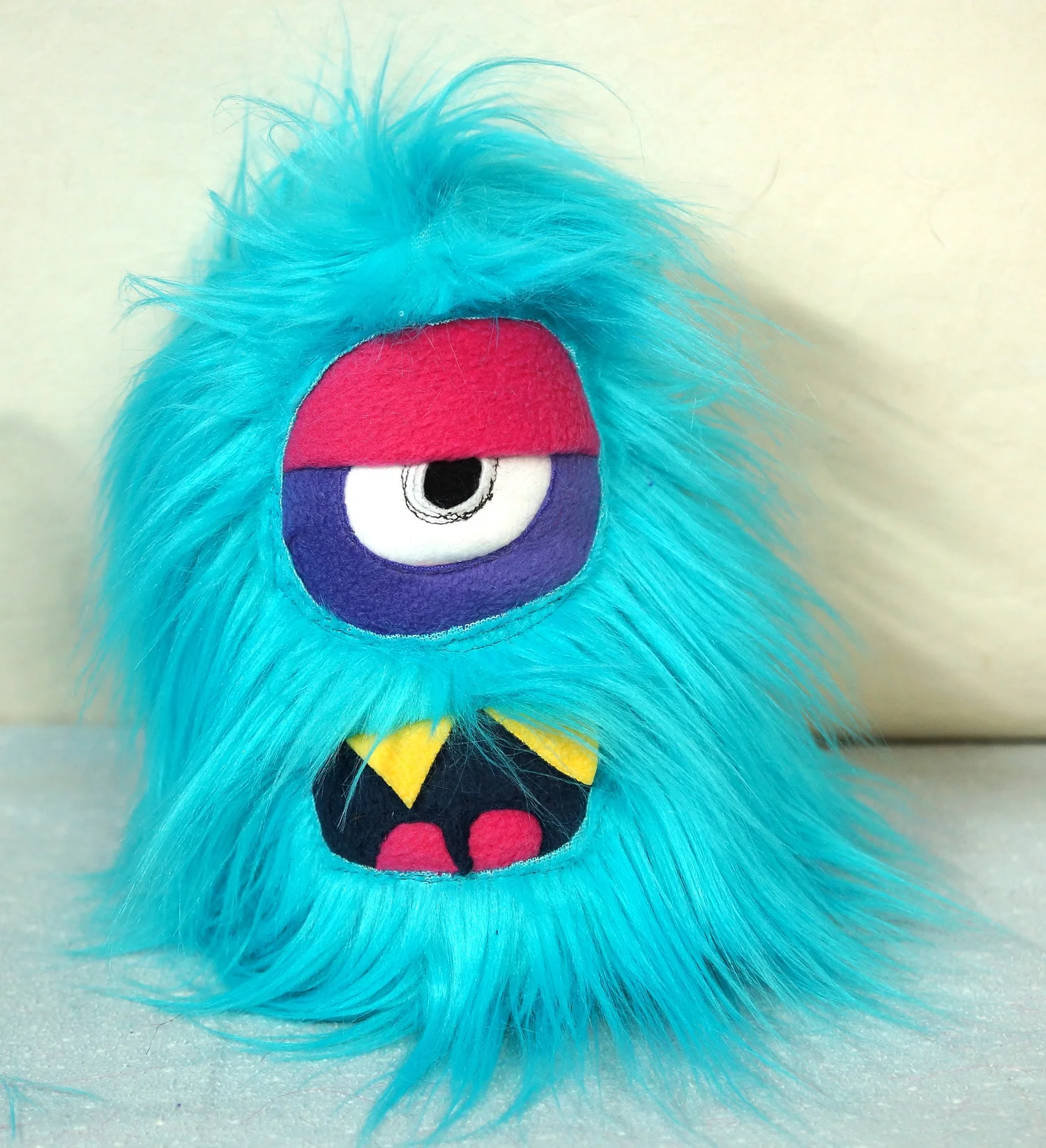 MEDIUM LIGHT BLUE ONE EYED MONSTER WITH MOUTH — TIM MONSTERS! -